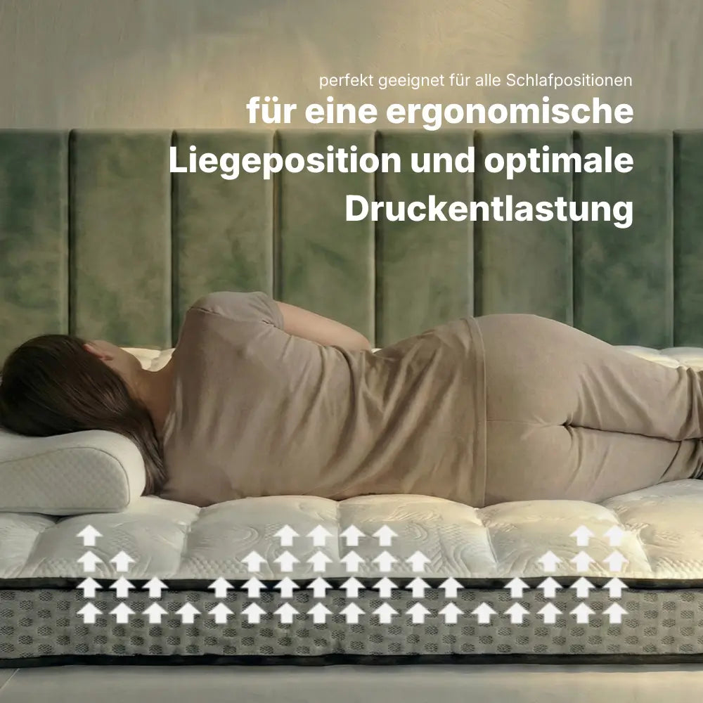 Seitenschläferin liegt auf Gelschaum-Topper, der sich ergonomisch an den Körper anpasst und durch gleichmäßige Druckentlastung für eine gesunde Liegeposition sorgt